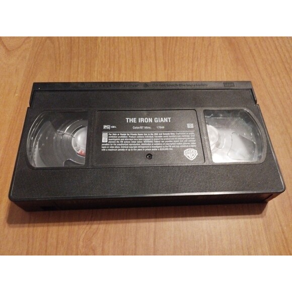 The Iron Giant (VHS, 1999, Clamshell) - Picture 8 of 8